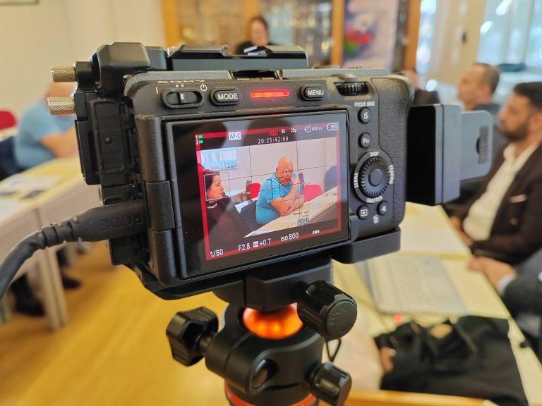 44caddc5-bdc4-4784-b7d2-585ccfe2e75d